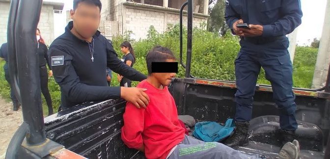 Policías de Tezoyuca logran detención de sujeto por asalto a mano armada en agravio a un menor de edad