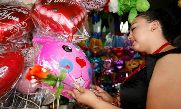 Festejos por el Día del Amor y la Amistad dejarán una derrama económica de 3 mil millones de pesos en el Edoméx
